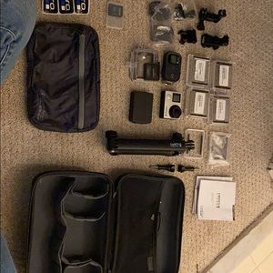 GoPro HERO 4 silver - with case & MORE!